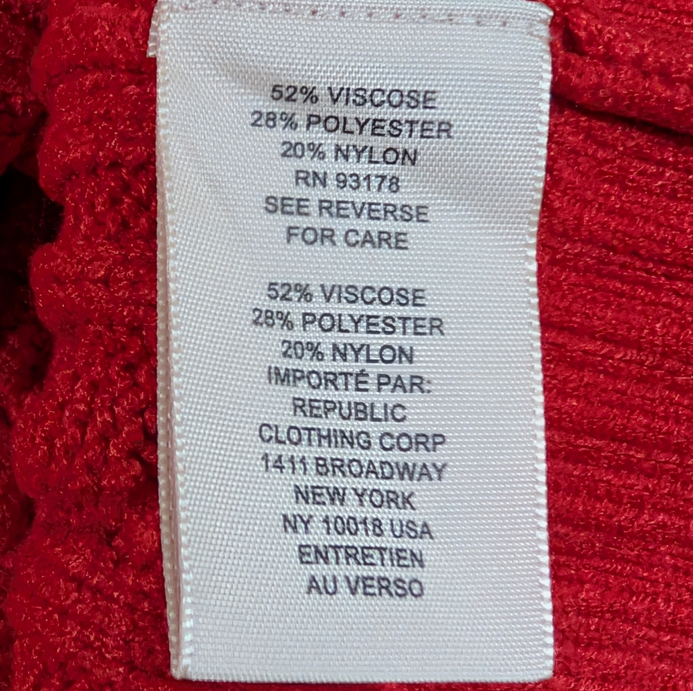 Philosophy Red Apple Cable Knit Sweater NWT - Picture 9 of 10